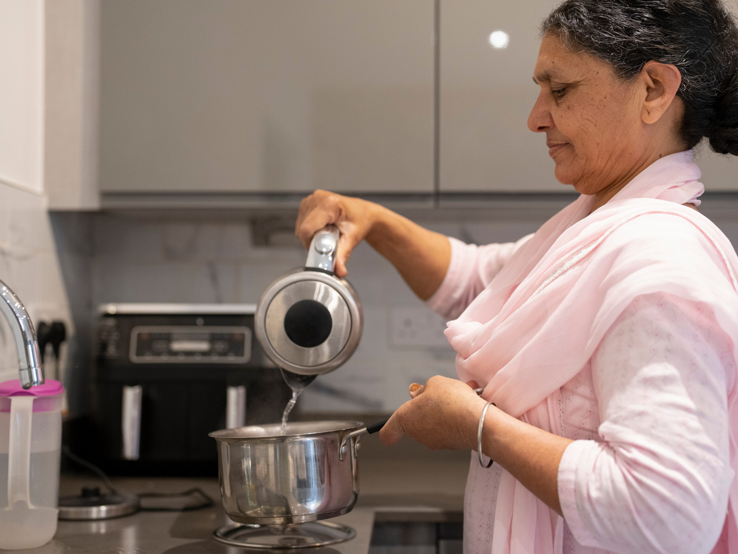 does boiling tap water remove chemicals